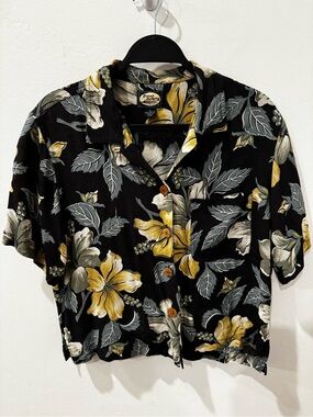 Tommy Bahama Black Floral Short-Sleeve Button-Up with Yellow Accents